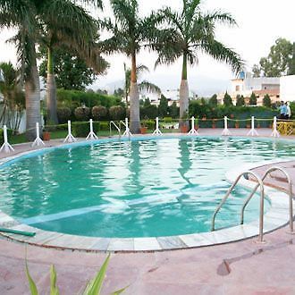 Black Mango Resort Амбала Екстер'єр фото
